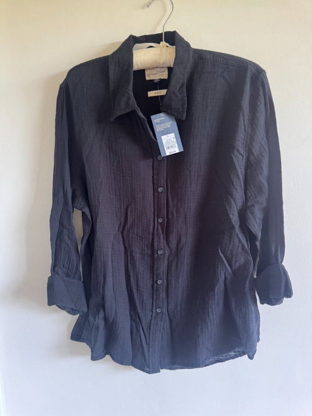 NWT L Women Gauze Long Sleeve Collared Button-Down Shirt Universal Thread Black
